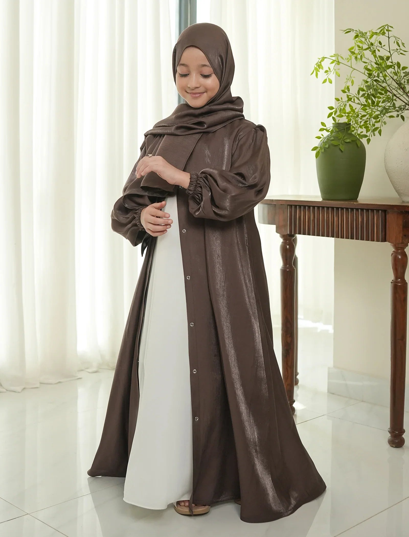 Chic Brown Leather-Style Abaya