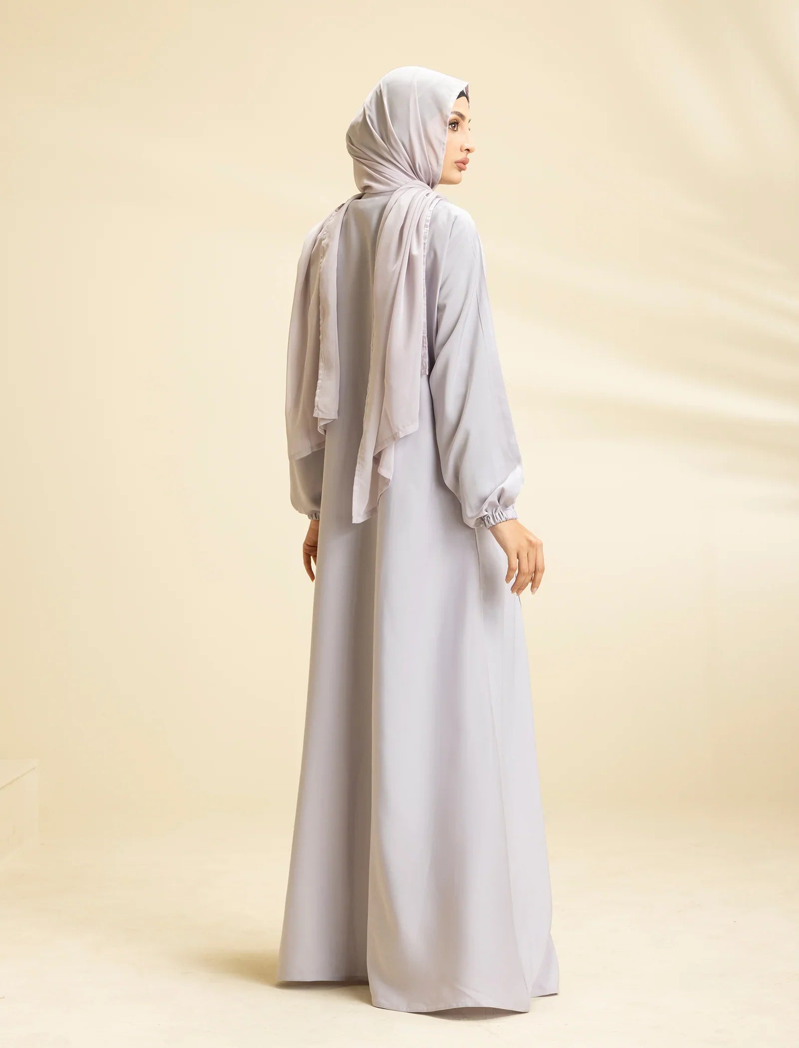 Elegant Minimalist Abaya